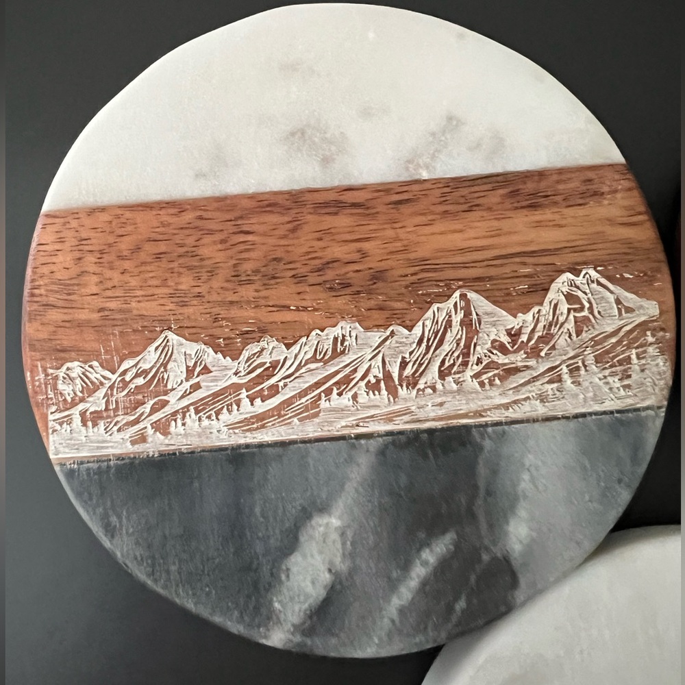 Set of 4 Stone and Wood Coasters with a White Engraved Mountain Scene